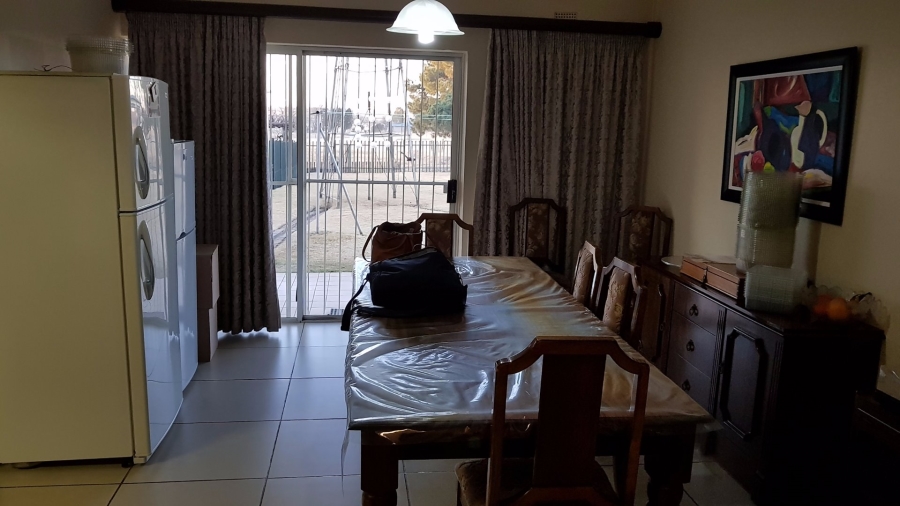 3 Bedroom Property for Sale in Kromkloof North Sh Free State